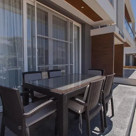 Emerald Seaside At Four Seasons 아파트 Boghaz