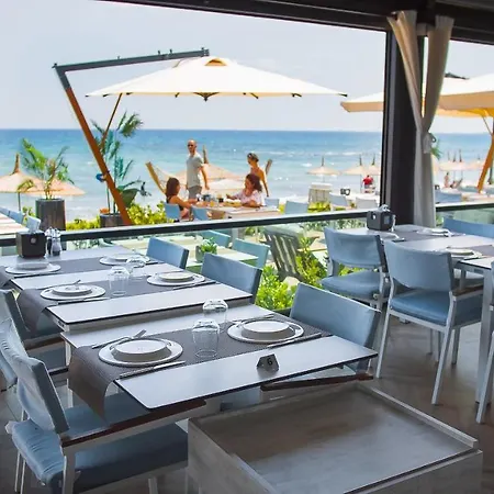 아파트 Emerald Seaside At Four Seasons *