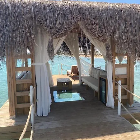 Emerald Seaside At Four Seasons *