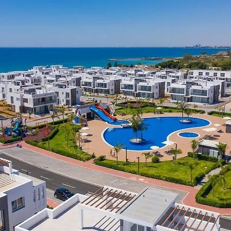 Emerald Seaside At Four Seasons דירה *