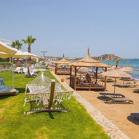 Emerald Seaside At Four Seasons Апартаменты *